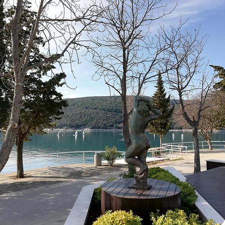 Apartments Mare Losinjska 16 Rabac Eksteriør billede