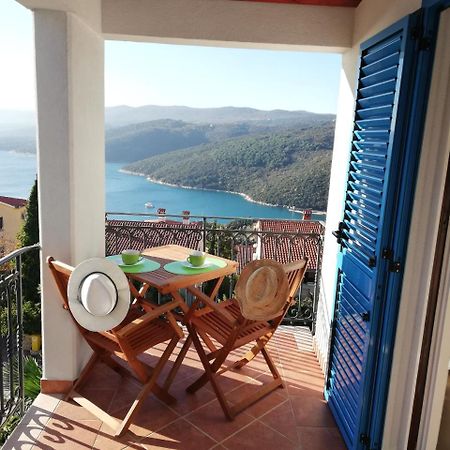 Apartments Mare Losinjska 16 Rabac Eksteriør billede