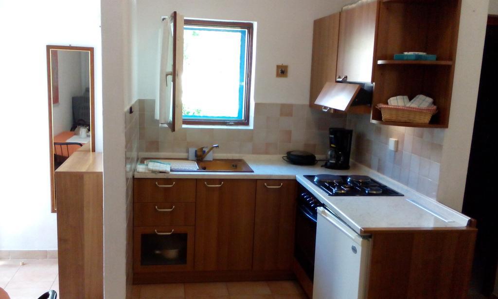 Apartments Mare Losinjska 16 Rabac Værelse billede