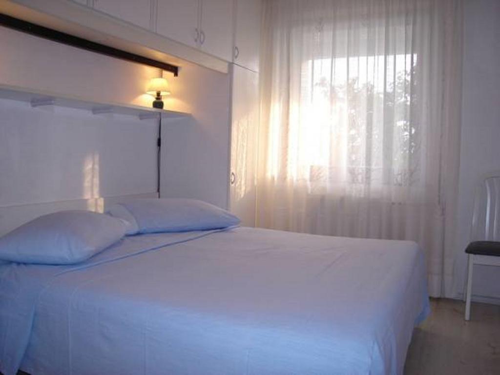 Apartments Mare Losinjska 16 Rabac Værelse billede