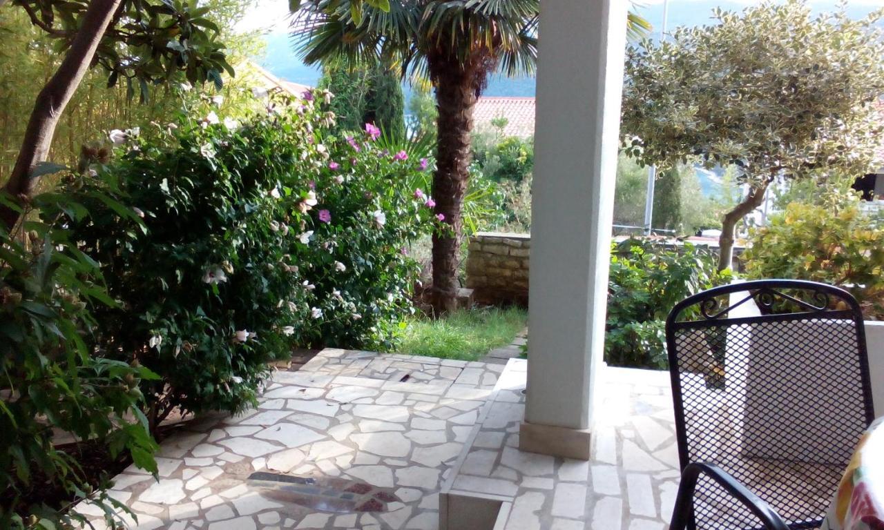 Apartments Mare Losinjska 16 Rabac Eksteriør billede